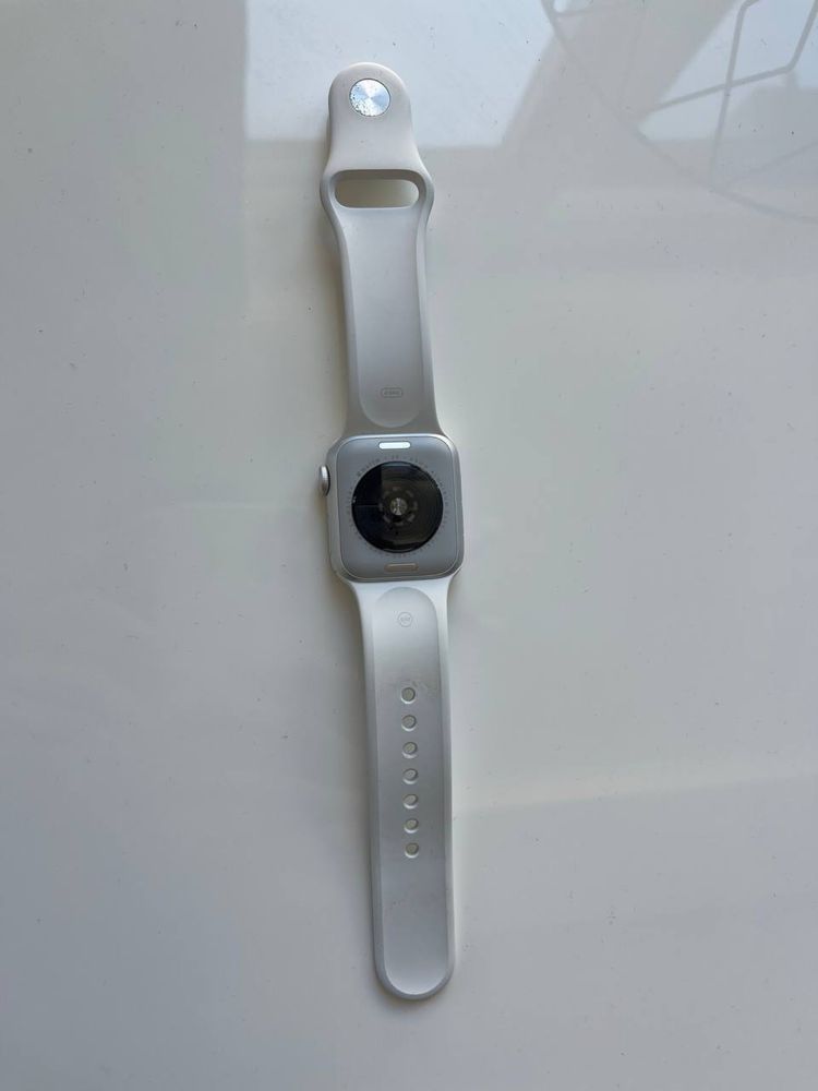 AppleWatch SE 2, 40 mm, silver