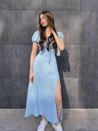 Сукня блакитного кольору