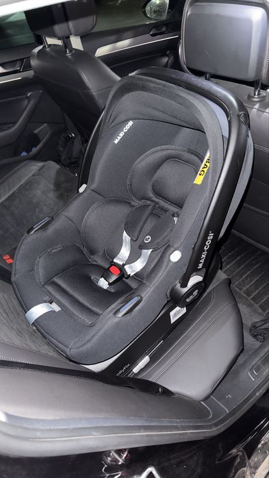 Автокрісло Maxi-Cosi CabrioFix i-Size + база isofix