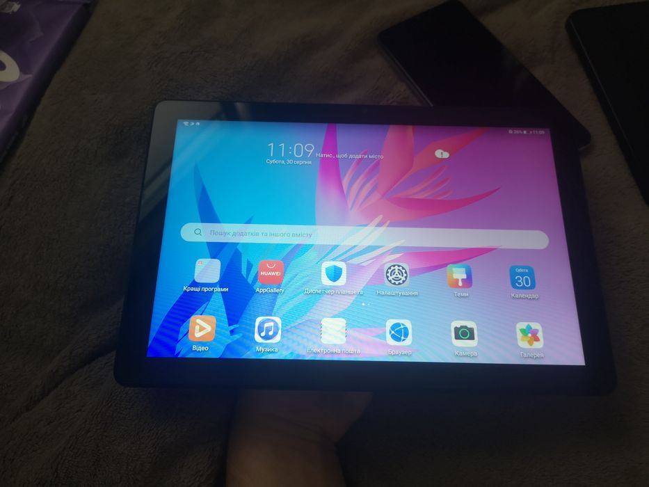Планшет Huawei mediapad T10 2/32 в чудовому стані