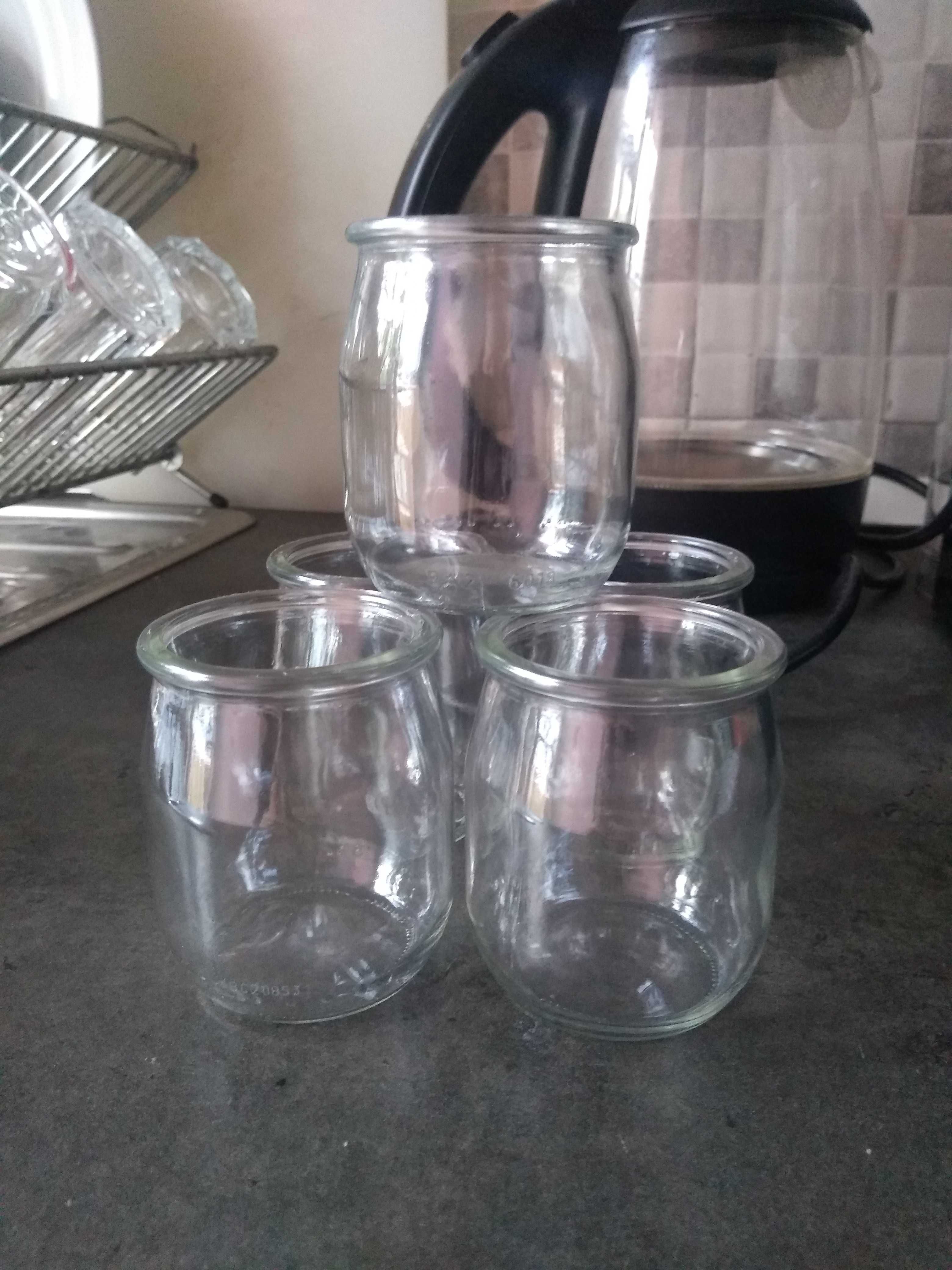 20 copos pequenos por 5,00