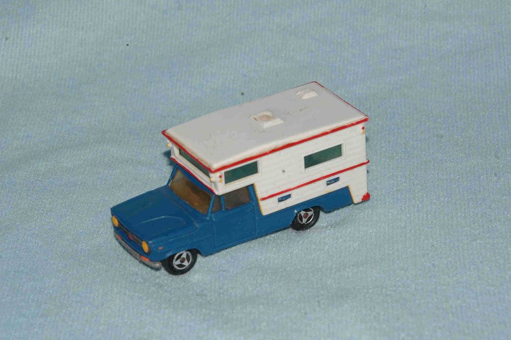 Majorette camper