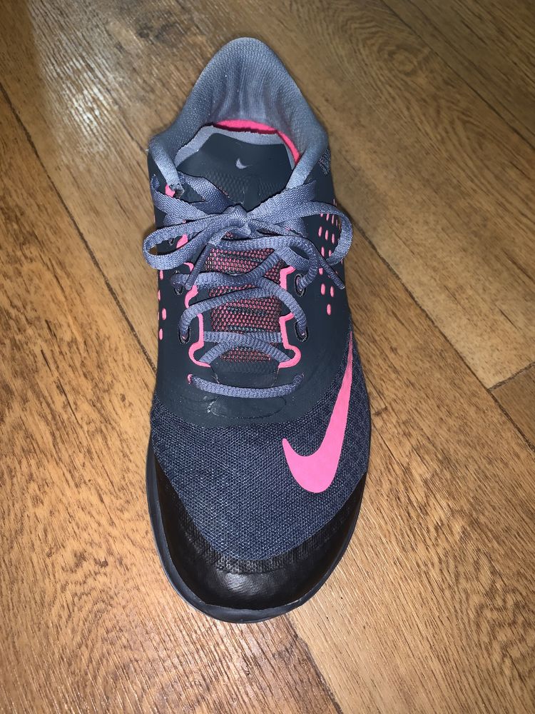 Кроссовки nike 38p.