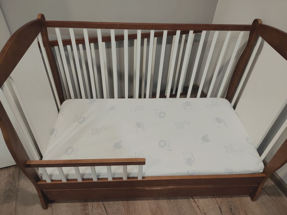 Łóżeczko dziecięce drewniane 60x120