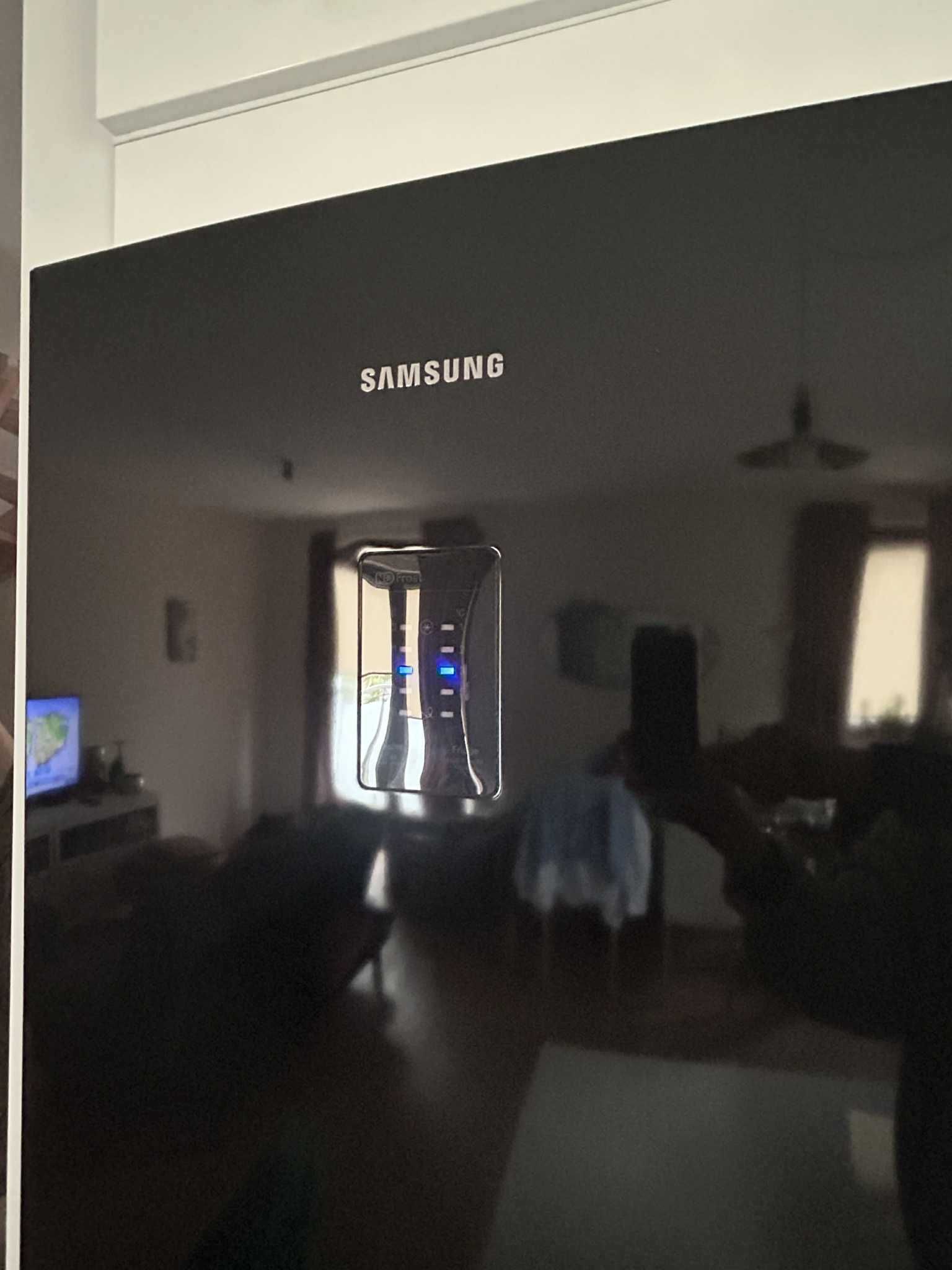 Lodowka  Samsung jak nowa