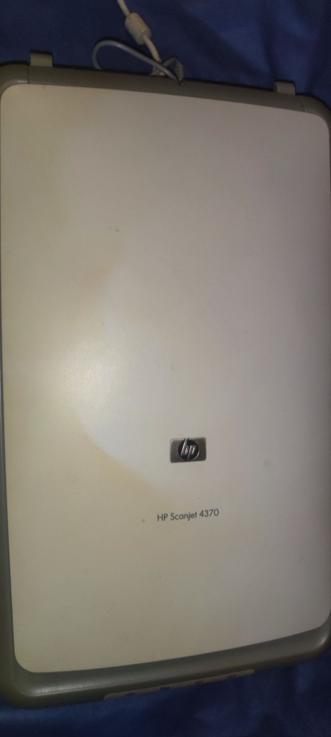 Продається по запчастинам сканер HP Scanjet 4370