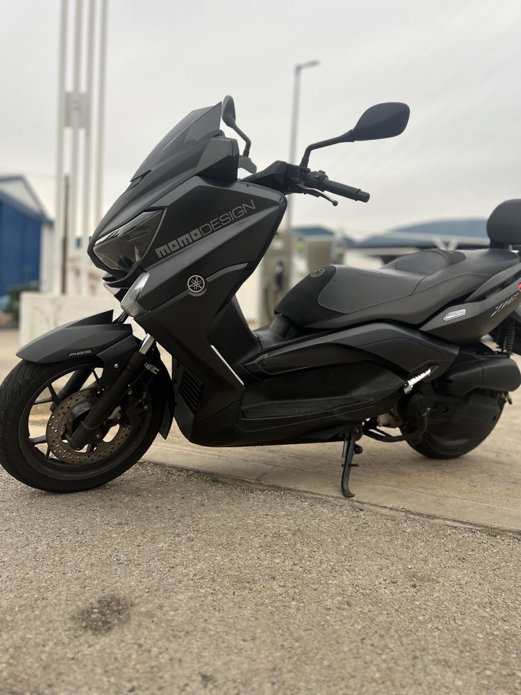 YAMAHA XMAX 125cc  só 16300 km