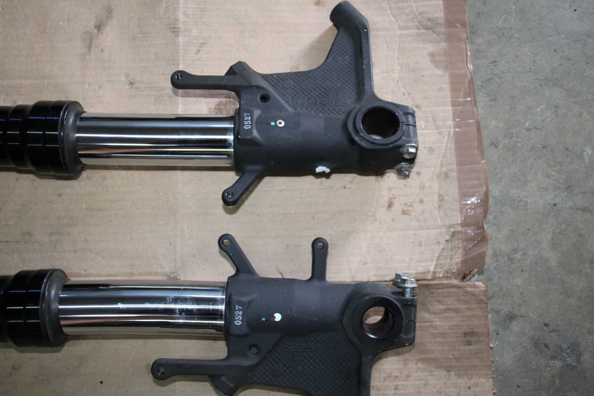 Lagi Zawieszenie Przód Przednie Suzuki Gsxr 600 L1-L6 11-17 , 750