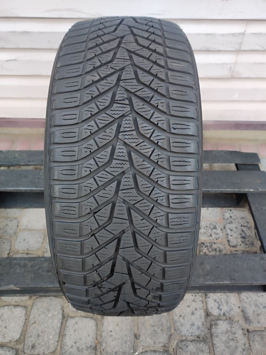 225.55.17 jedna opona Yokohama WDrive V905