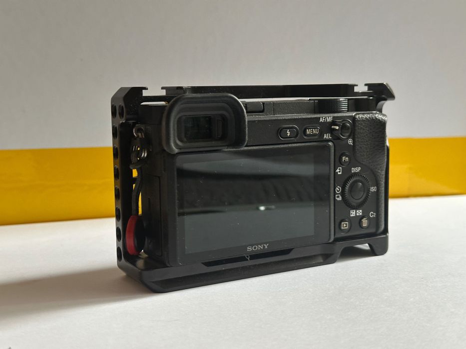 Body Sony a6400 + Klatka SmallRig