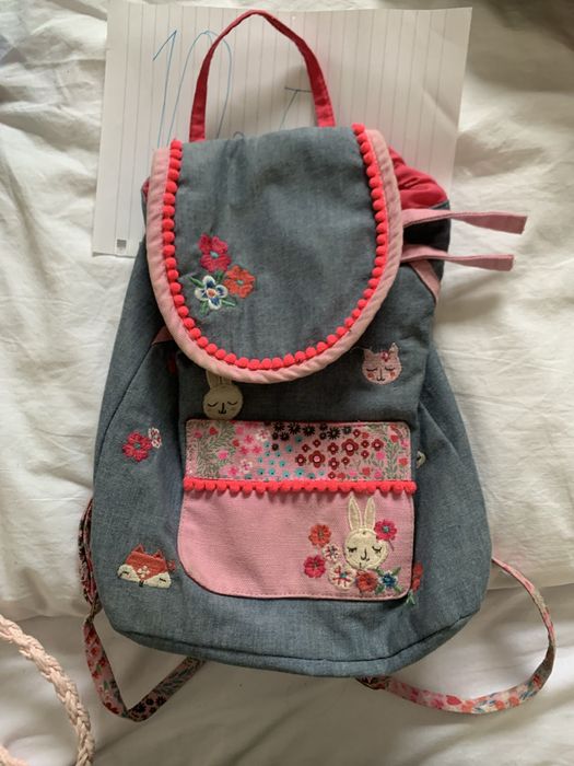 Piekny maly leciutki plecaczek dla dziecka