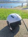 Capacete sem viseira