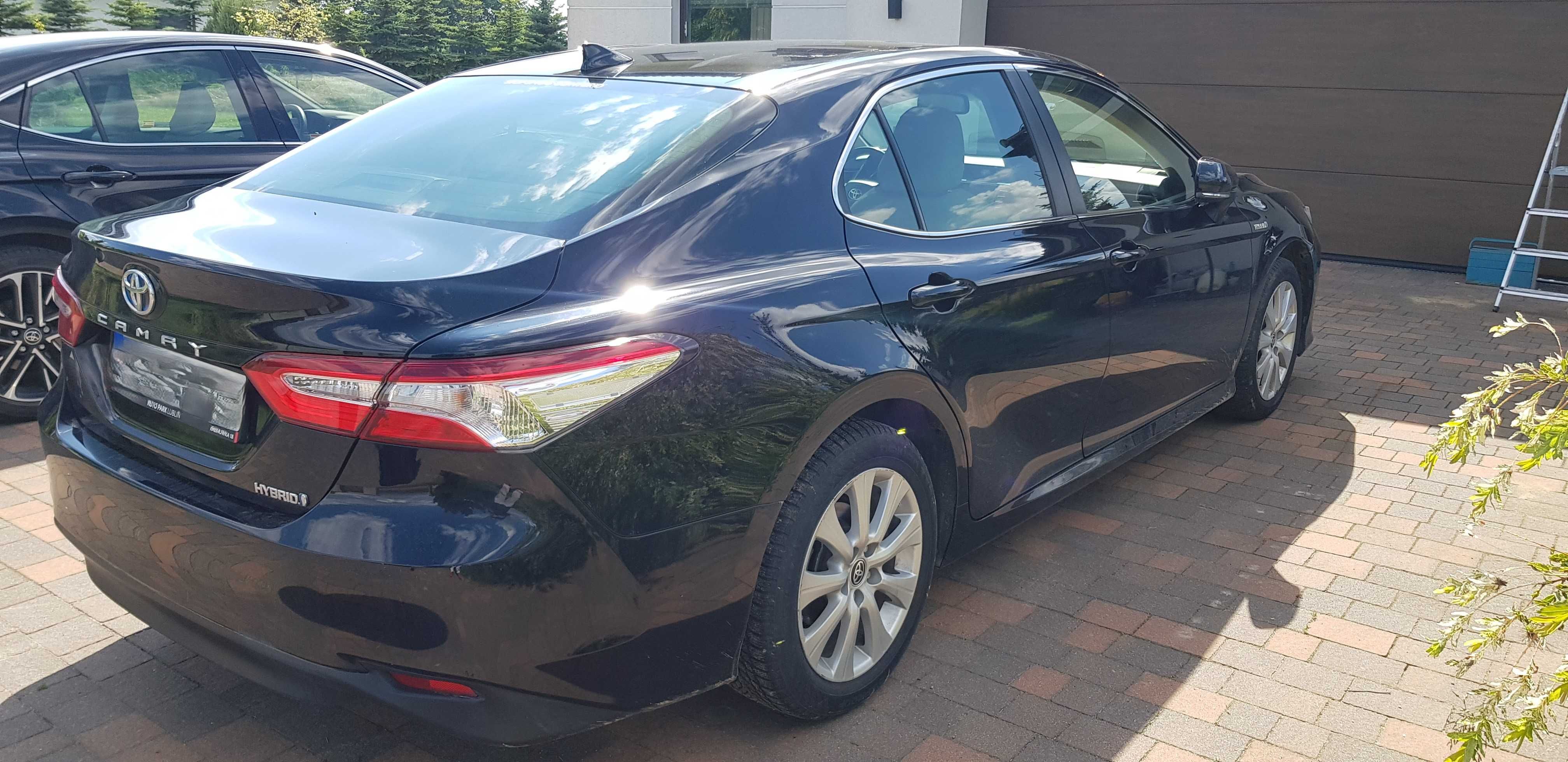 Toyota Camry hybrid 2,5 ,wersja Prestige +pakiet Comfort