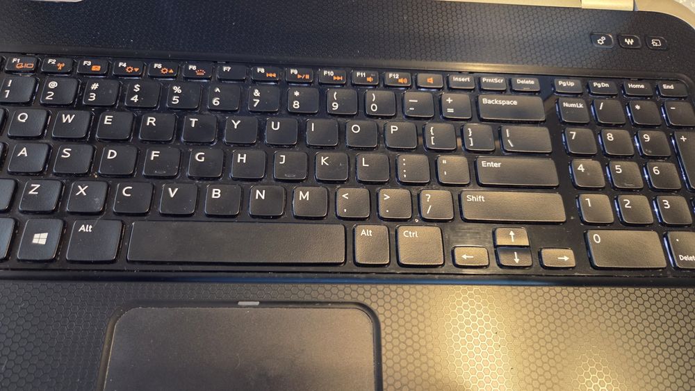 Laptop Dell Inspiron 7720 17" windows 10