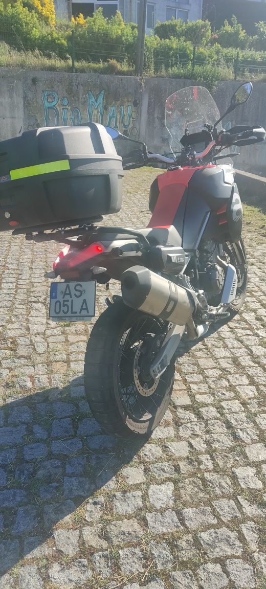 Aprilia Tuareg 660