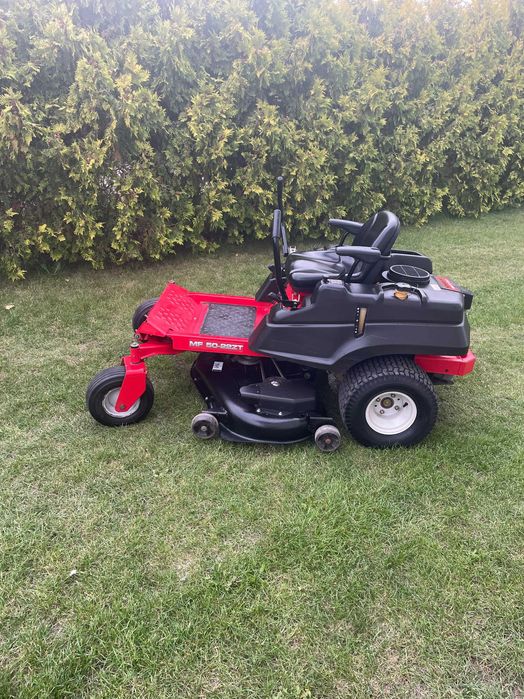 Kosiarka o zerowym promieniu skrętu Massey Ferguson MF 50-22zt