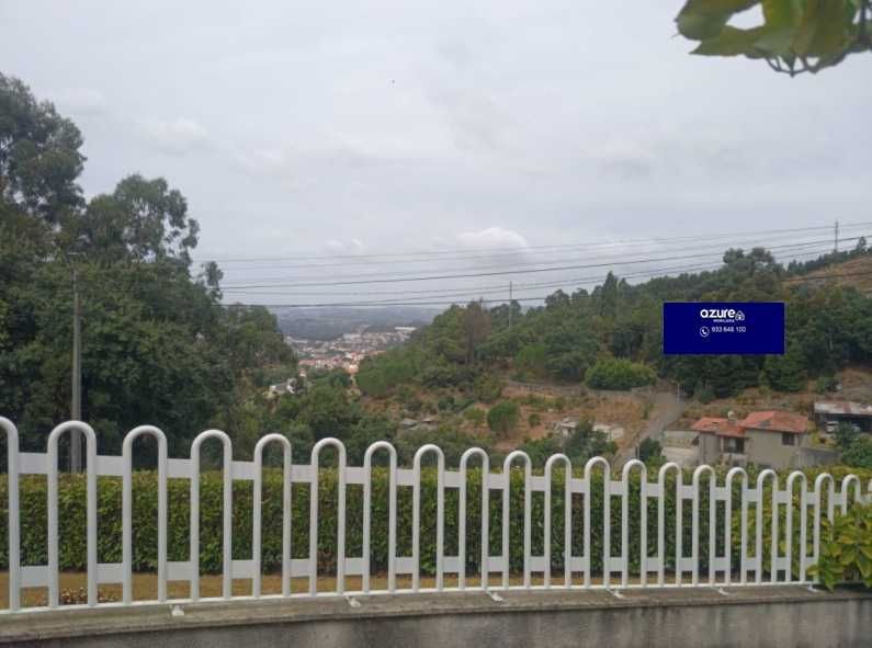 Moradia individual T3 + anexo T2, Burgães, Santo Tirso