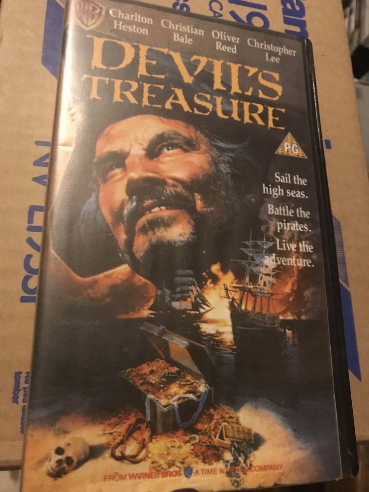 Kaseta vhs Devils Treasure