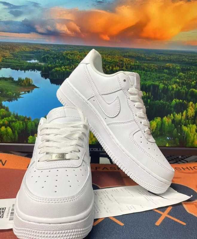 Nike Air Force 1 Low '07 White 37.5