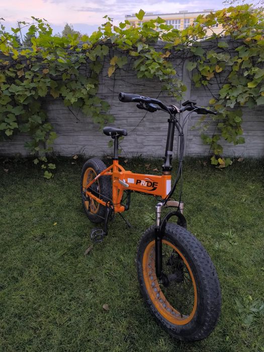 Rower fatbike elektryczny grube opony składak