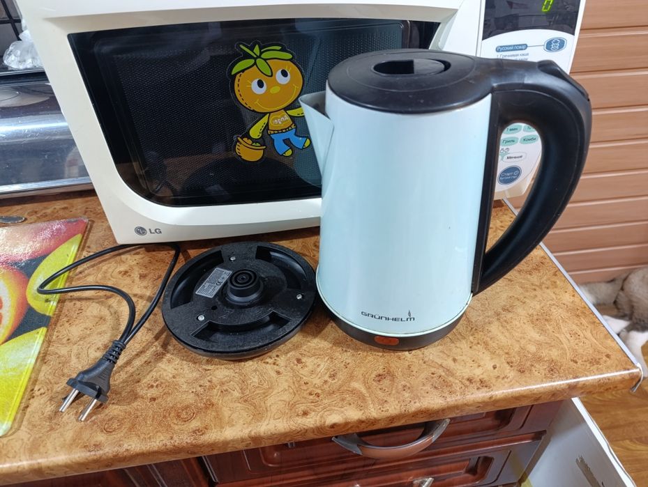 Электрический чайник под ремонт.