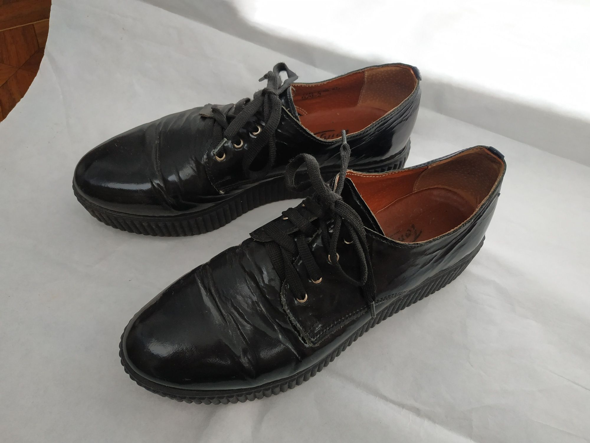 Туфли черные р39