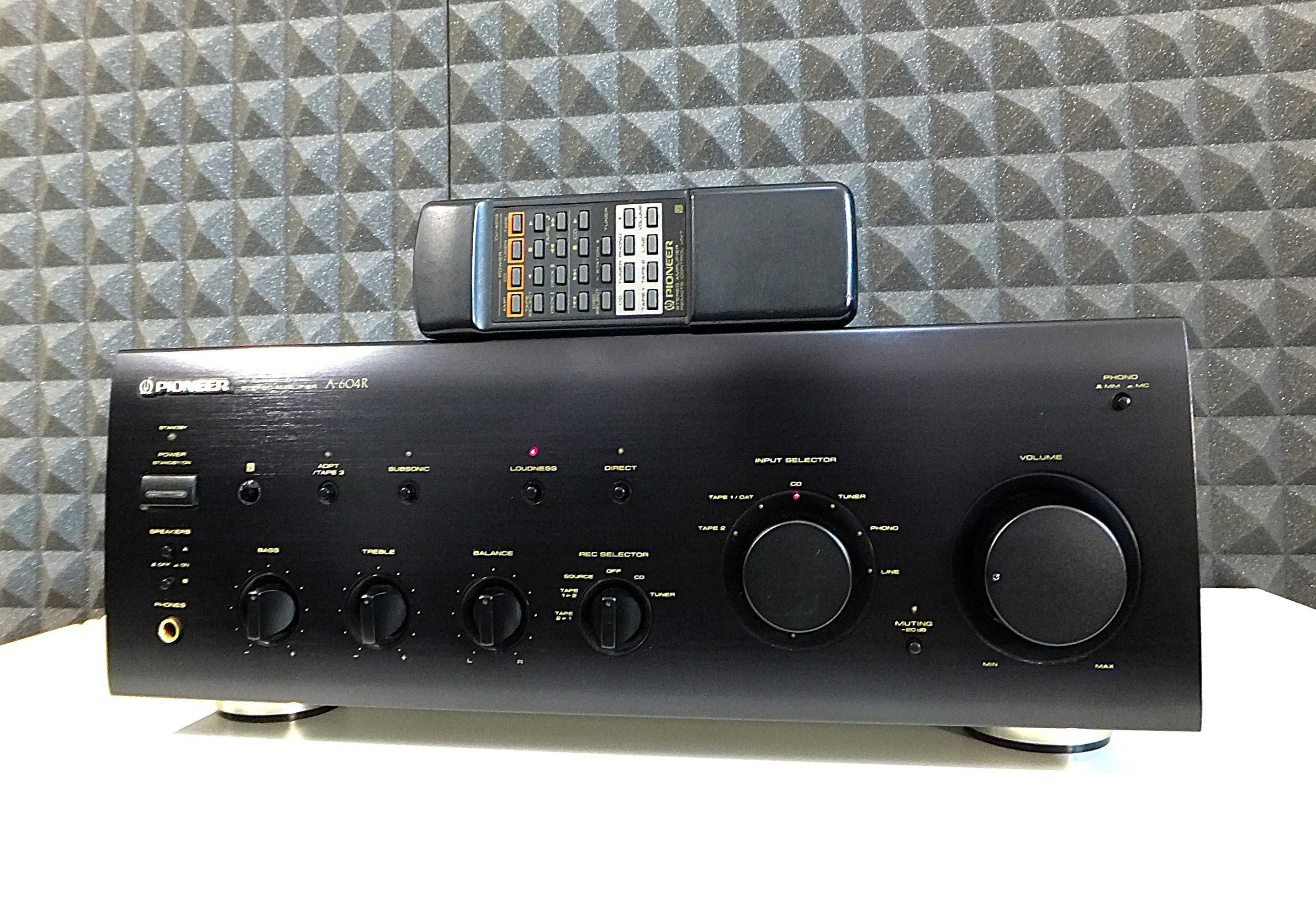 Solidny wzmacniacz stereo PIONEER A-604R / 650W