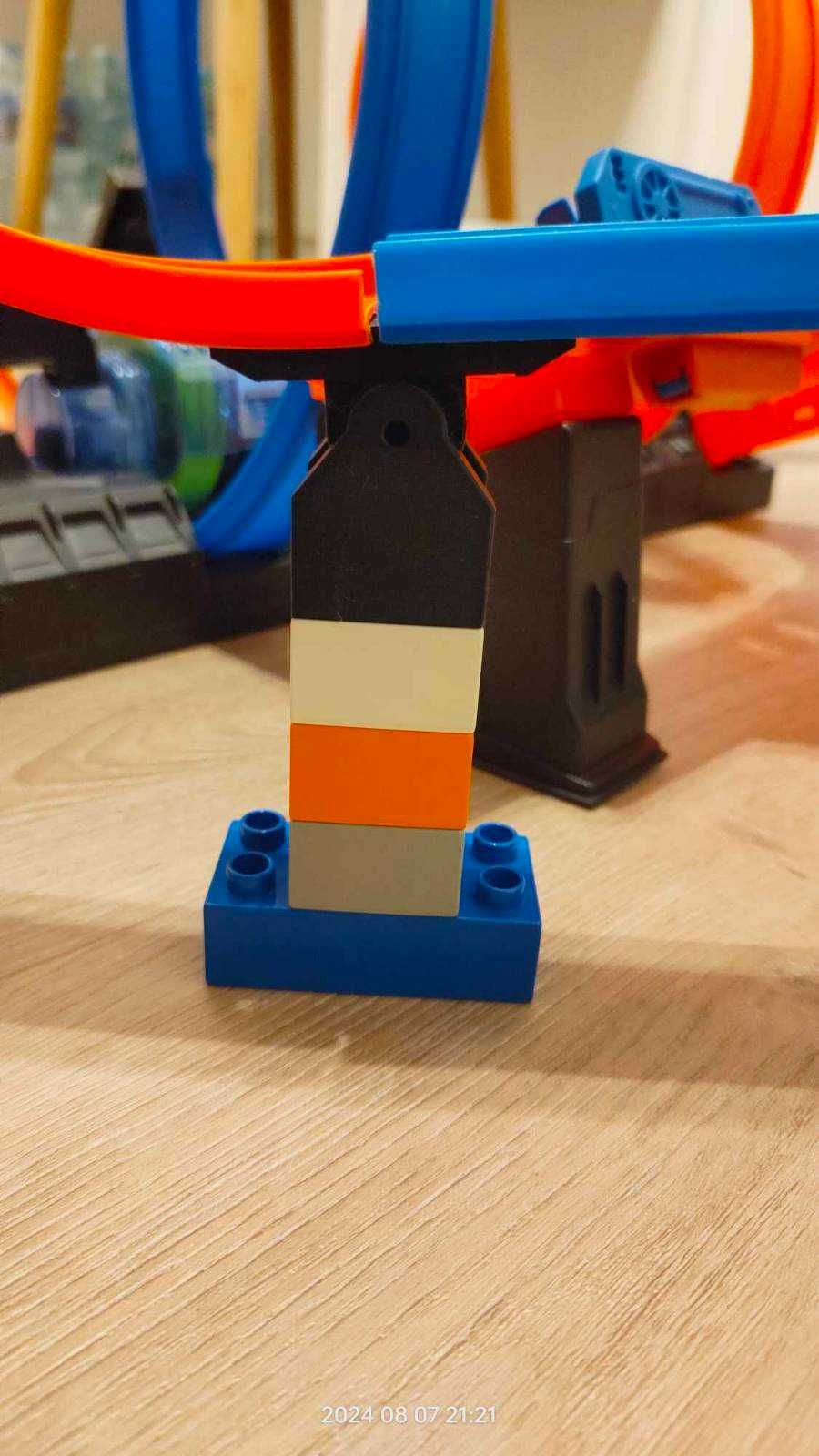 Adaptery DUPLO do torów Hot Wheels 9 elementów