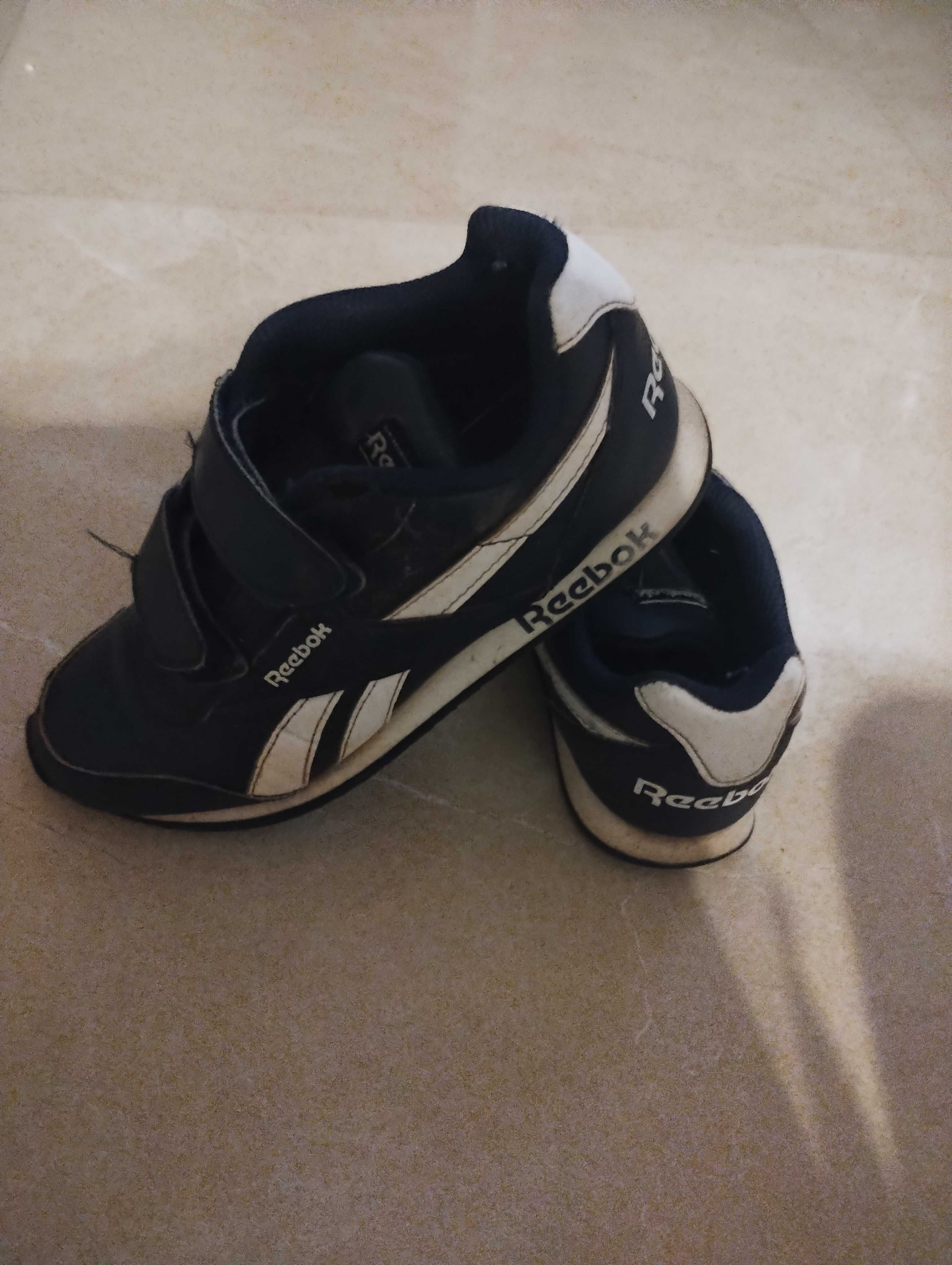 buty chłopięce Reebok roz. 33