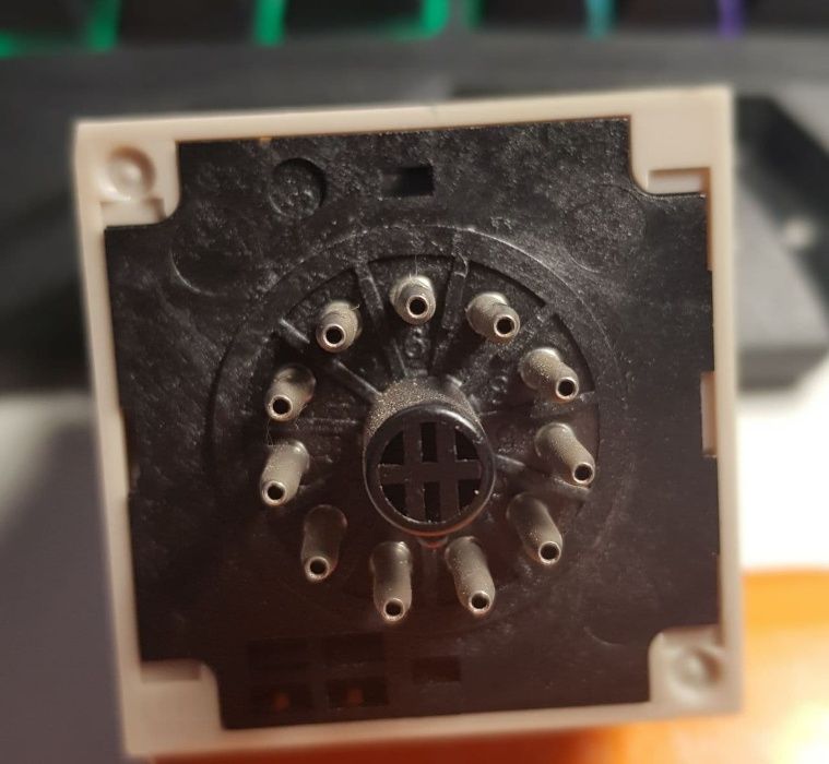 Многофункциональный твердотельный таймер Omron H3CR-A