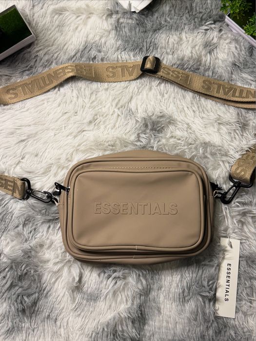 Сумка essantials