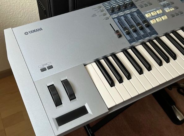 Yamaha Motif ES7