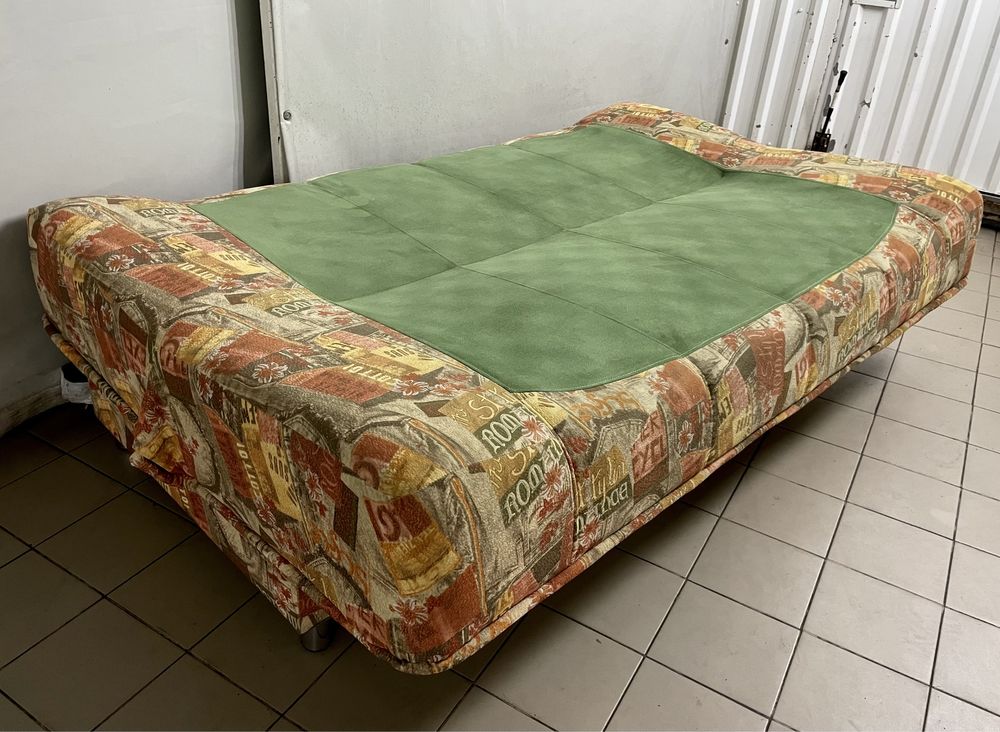 Оригинальный, компактный диван-кровать "Парадиз" в идеальном сост.