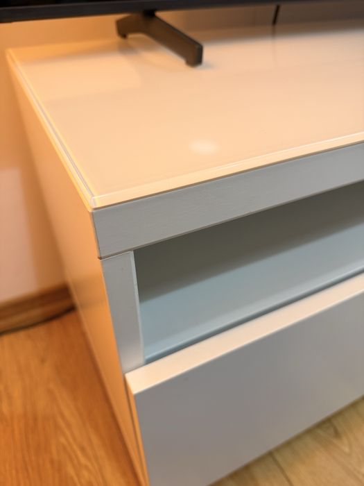 Biała szafka RTV z szufladami IKEA besta 120 x 40