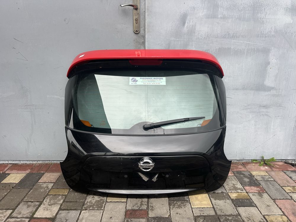 Крышка багажника Nissan Juke