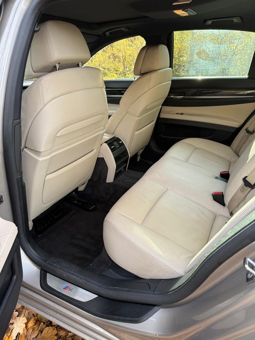 BMW F01 seria 7 730d super stan 3.0d