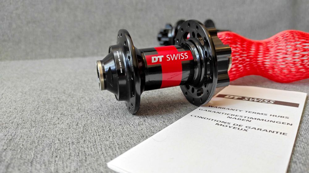 Передняя втулка DT Swiss 240s (15x100mm, 28 отв.), Новая