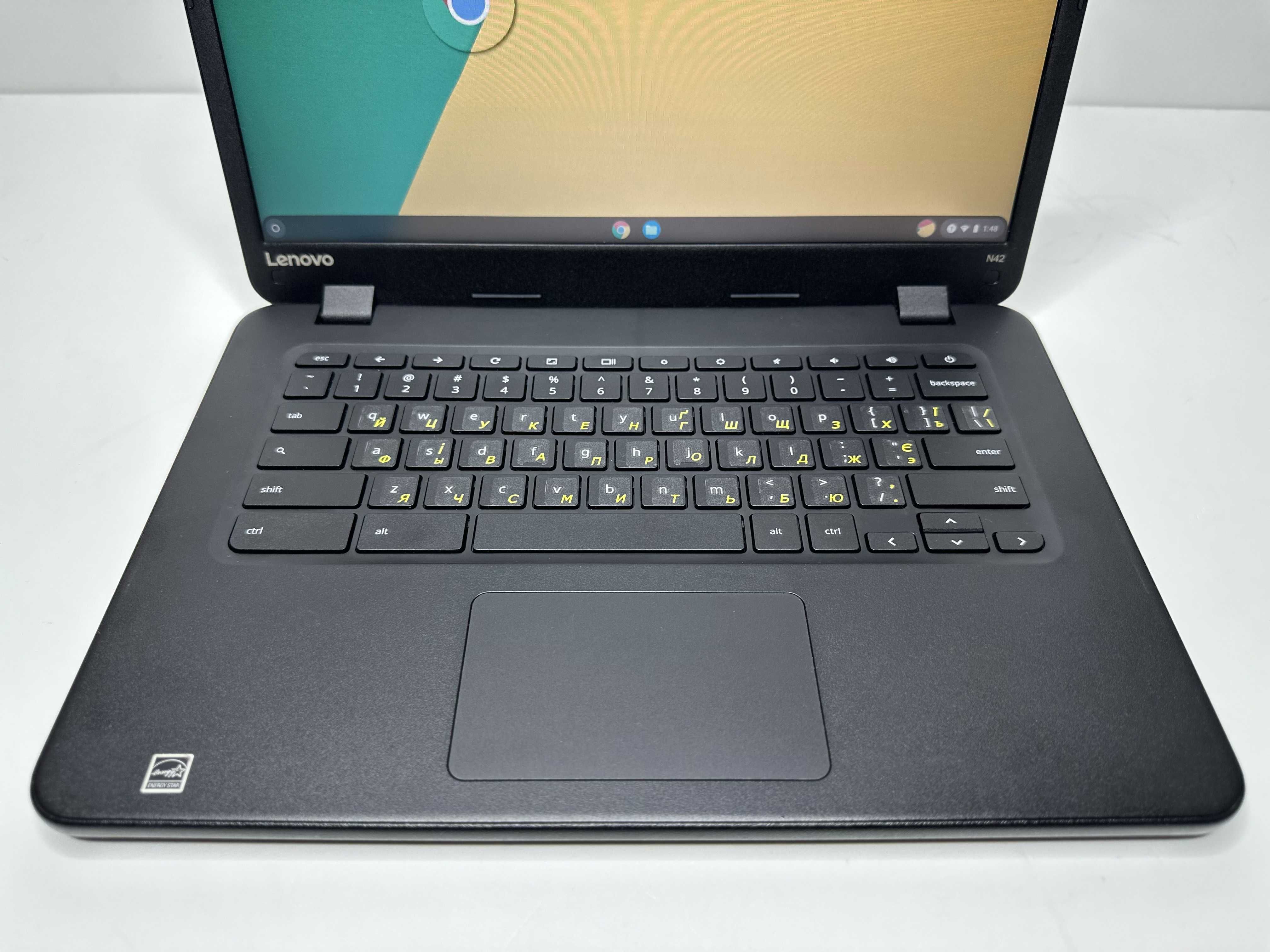 Lenovo ChromeBook N42, Celeron N3060, 4Gb, SSD 32Gb, АКБ до 10 годин!
