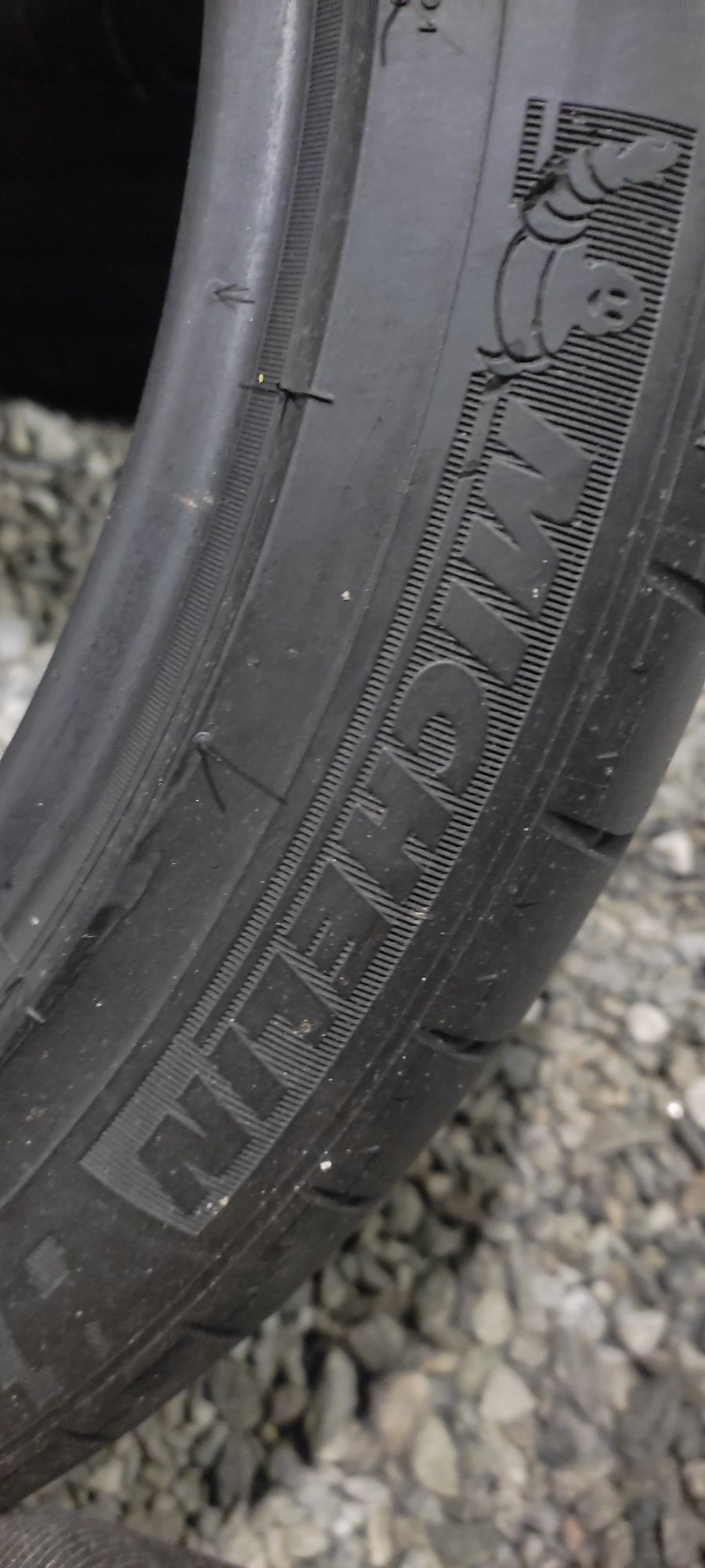 666 Как новые летние шины R18 235/40 Michelin