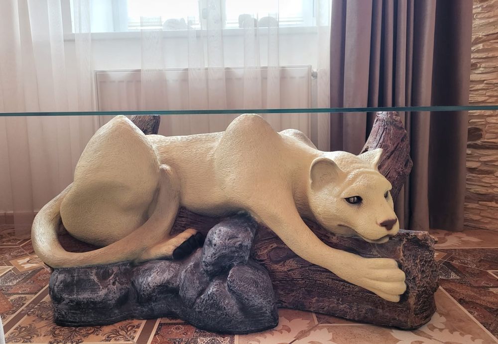 Стіл журнальний, скляний кавовий столик Пума