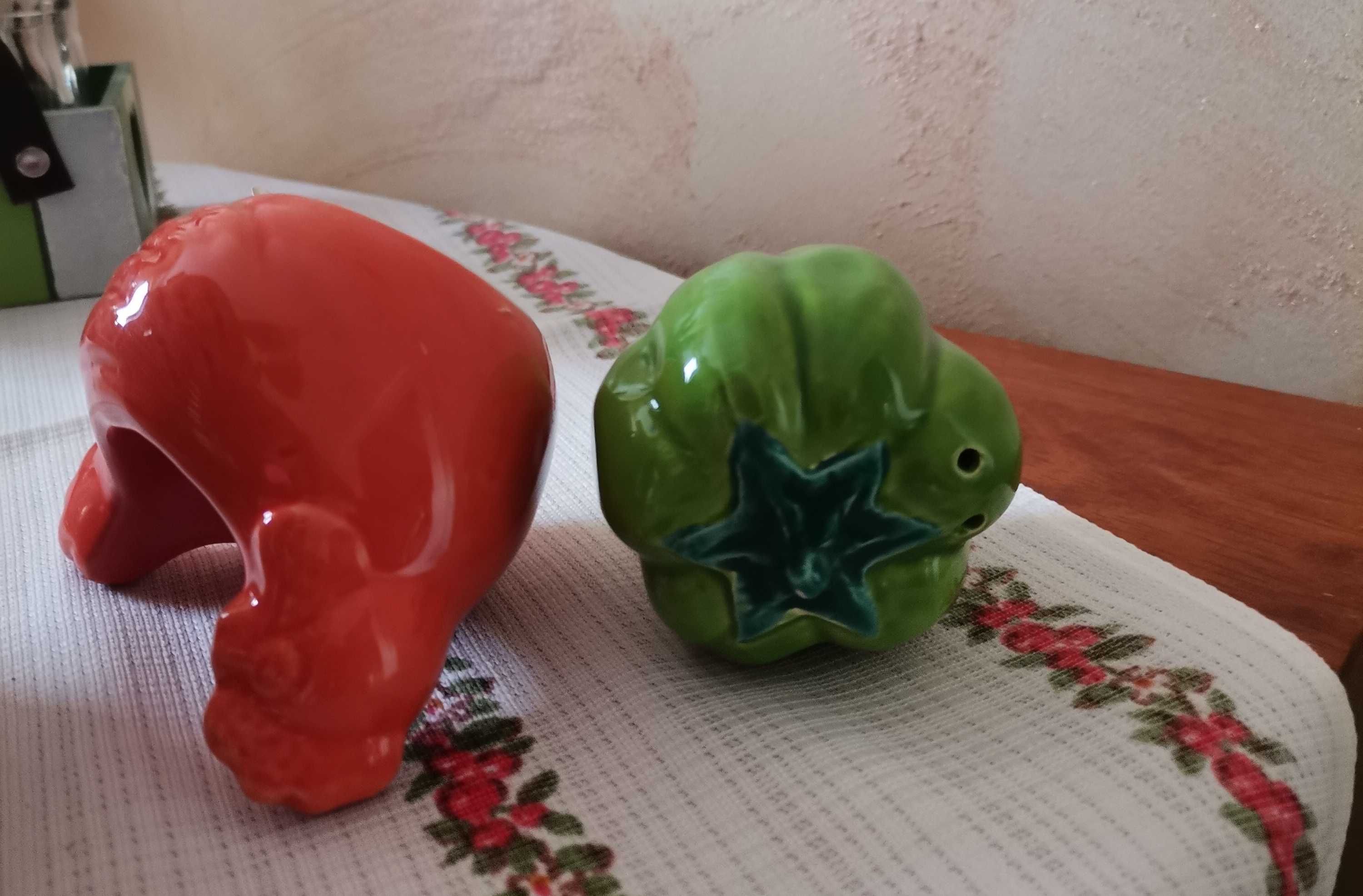 Dwie figurki ceramiczne