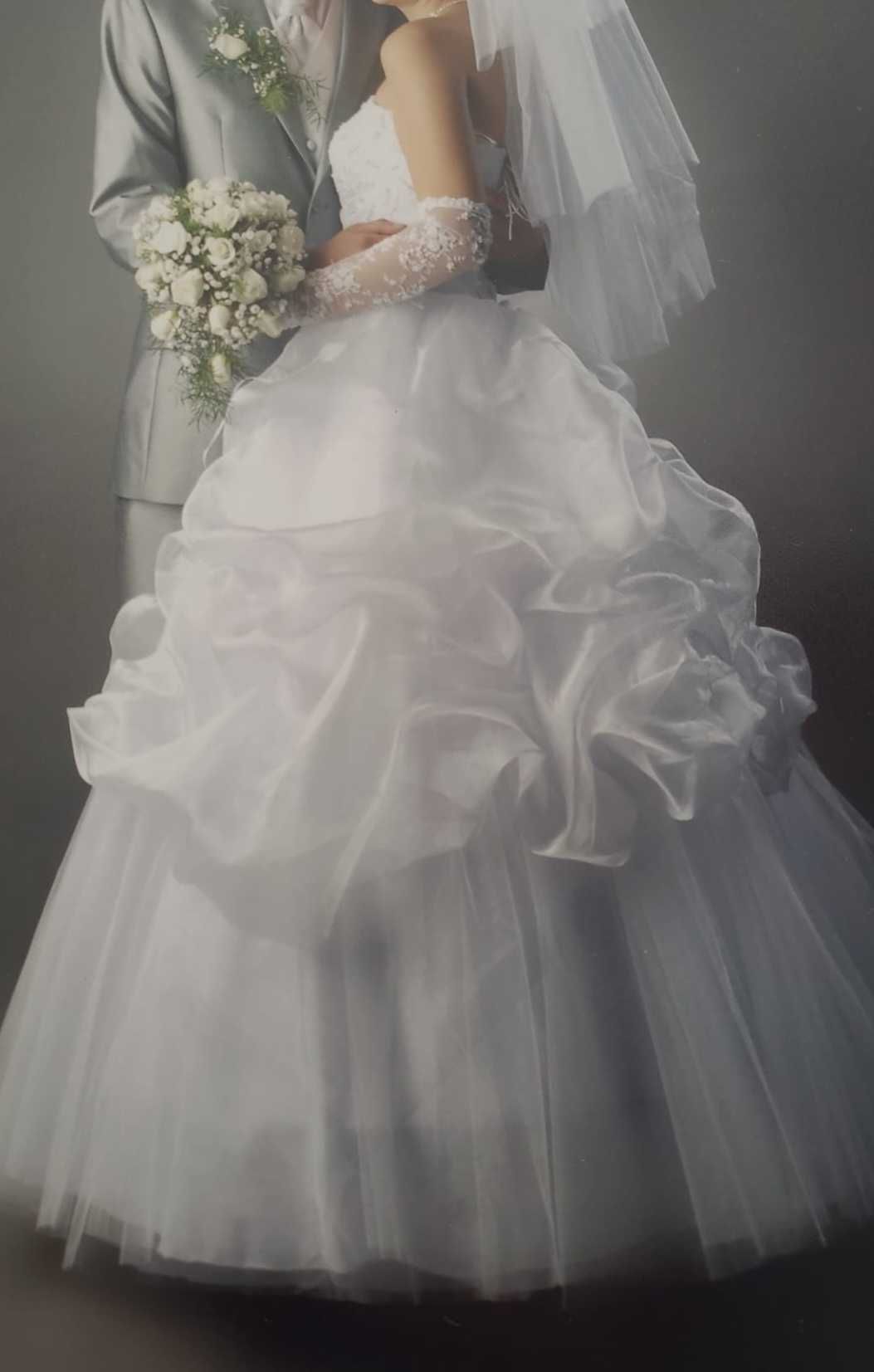Весільна сукня легка повітряна розмір s