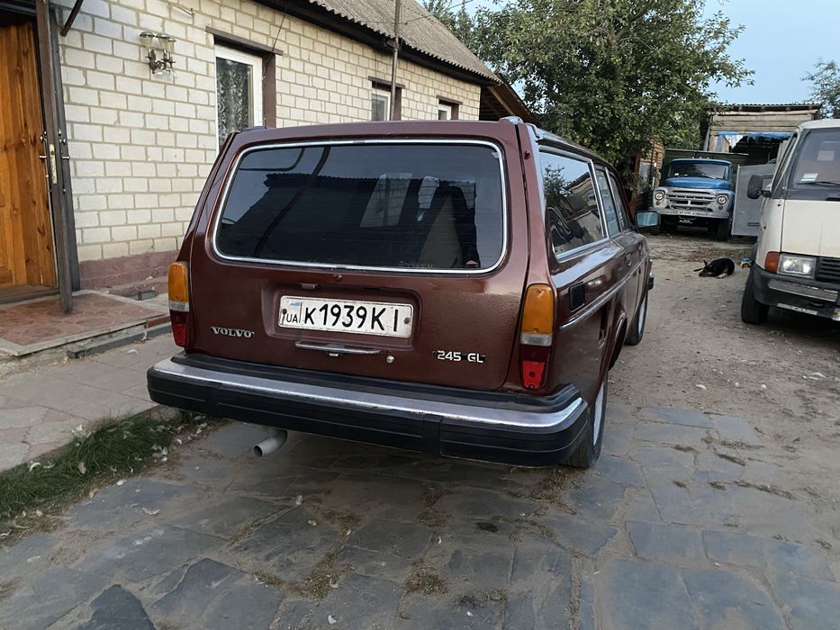 Volvo 245 1979 по запчастинам розборка акпп zf 4hp22