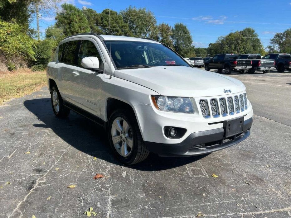 Jeep Compass Latitude      2016