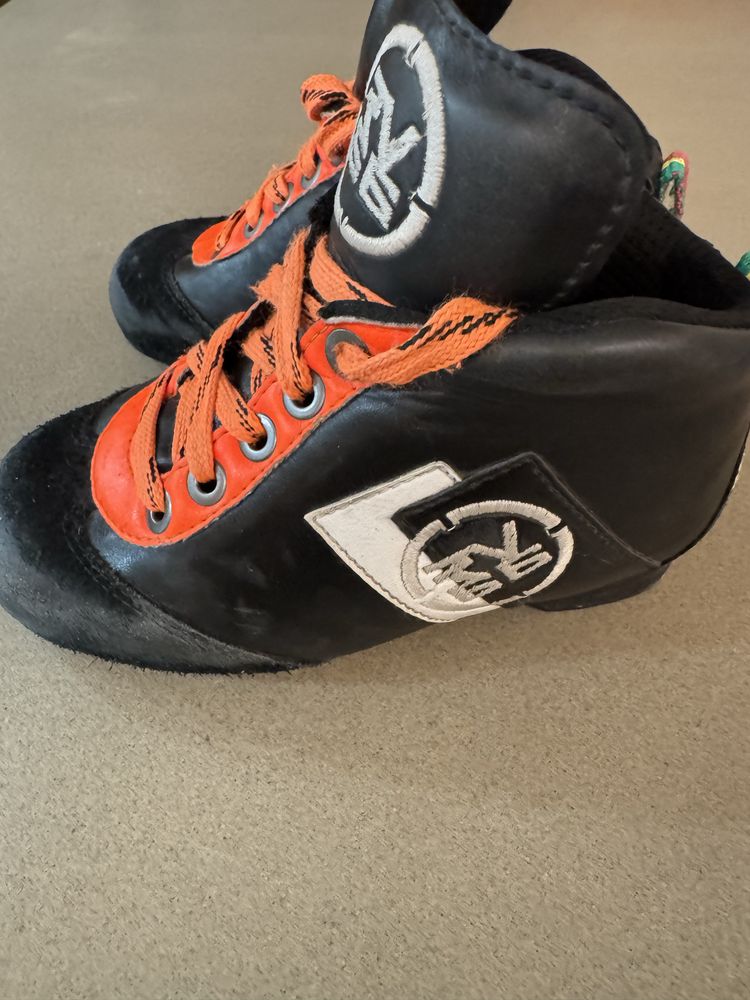 Botas RV66 Mini Champ Tamanho 32