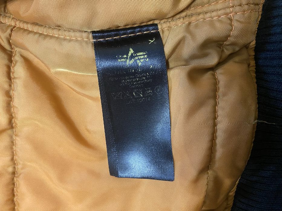 Бомбер alpha industries