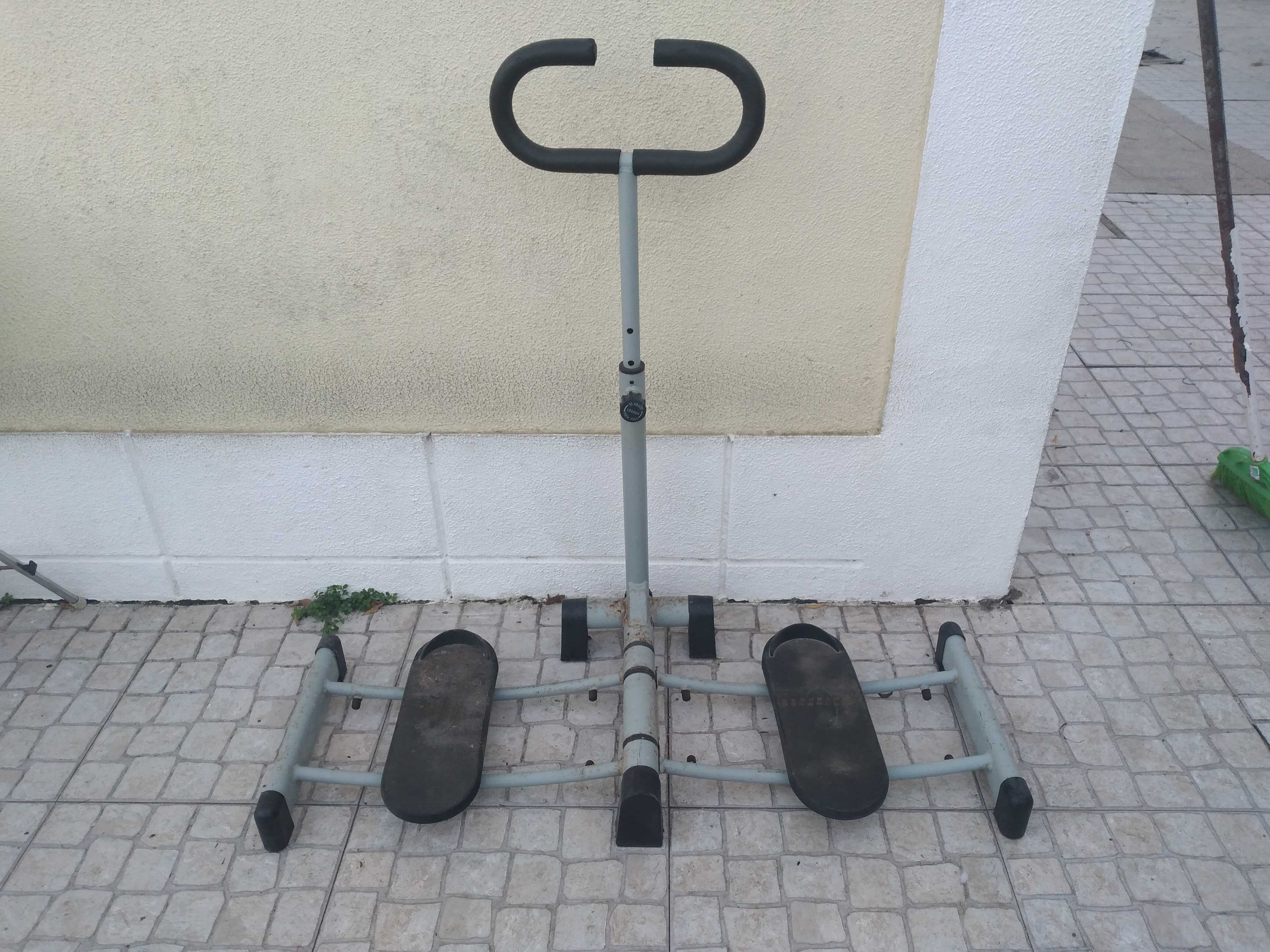 Máquina para exercitar pernas e glúteos Longe Bow LMU