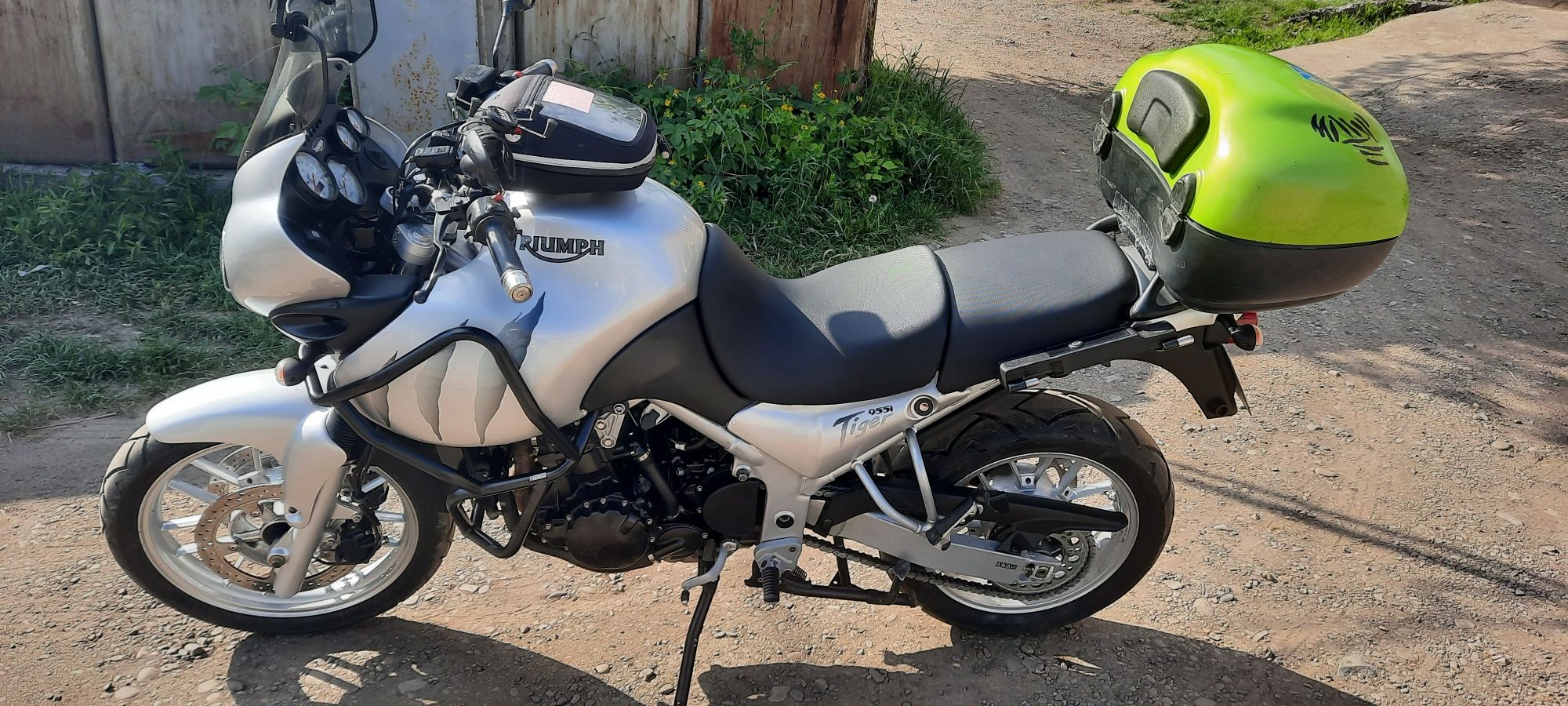 Triumph tiger 955i