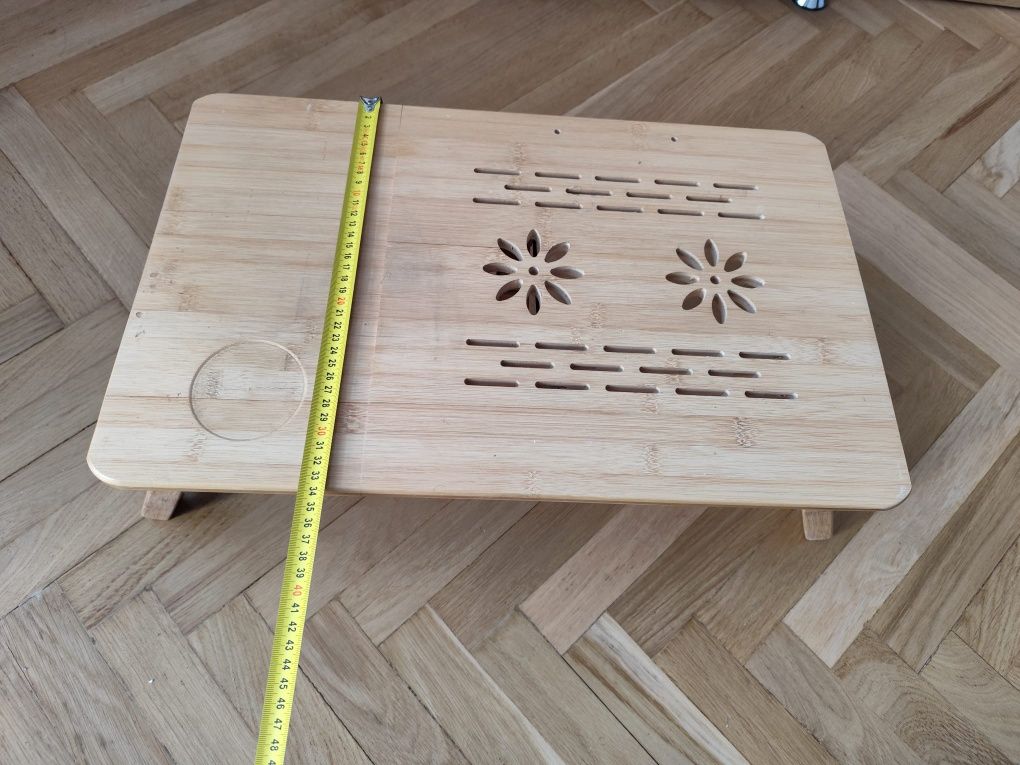 Drewniany stolik pod laptopa lub śniadanie składany