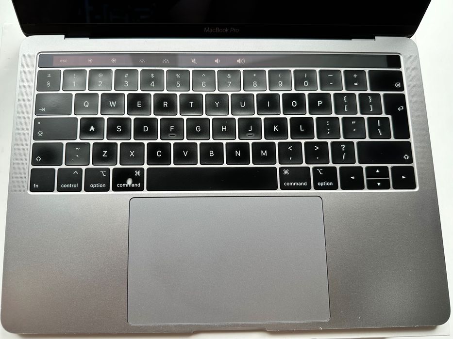 Apple MacBook Pro A1989 (2018) 13,3" Space Gray, Touch Bar